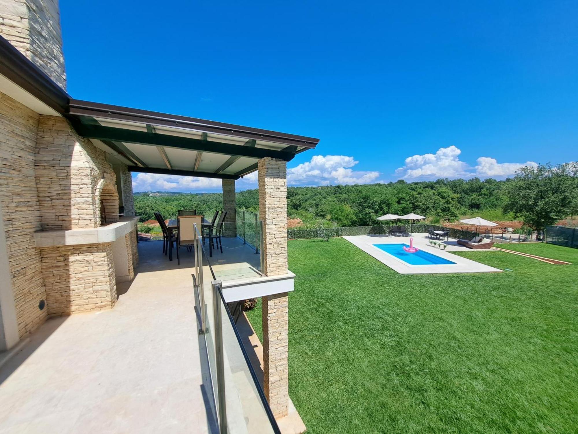 Apartments Villa Sotlar With Pool 乌马格 外观 照片