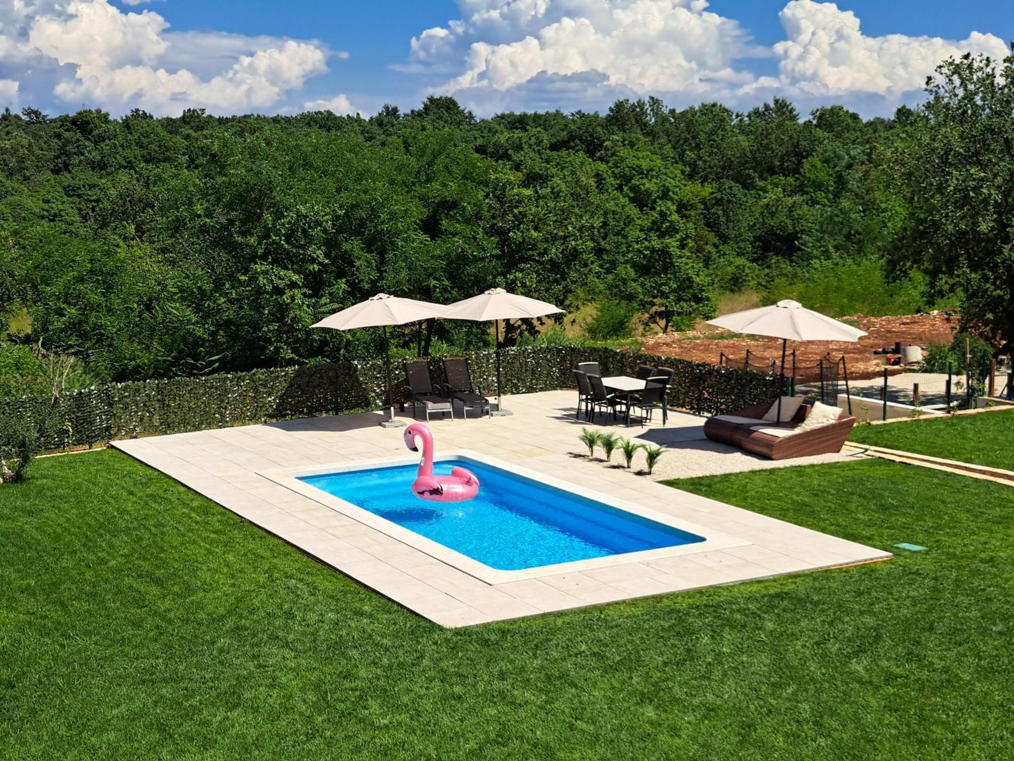 Apartments Villa Sotlar With Pool 乌马格 外观 照片